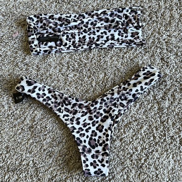 Blackbough leopard bikini set - Picture 4 of 4